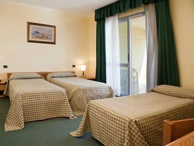 Qt Hotel Quartu SantʼElena 4*,